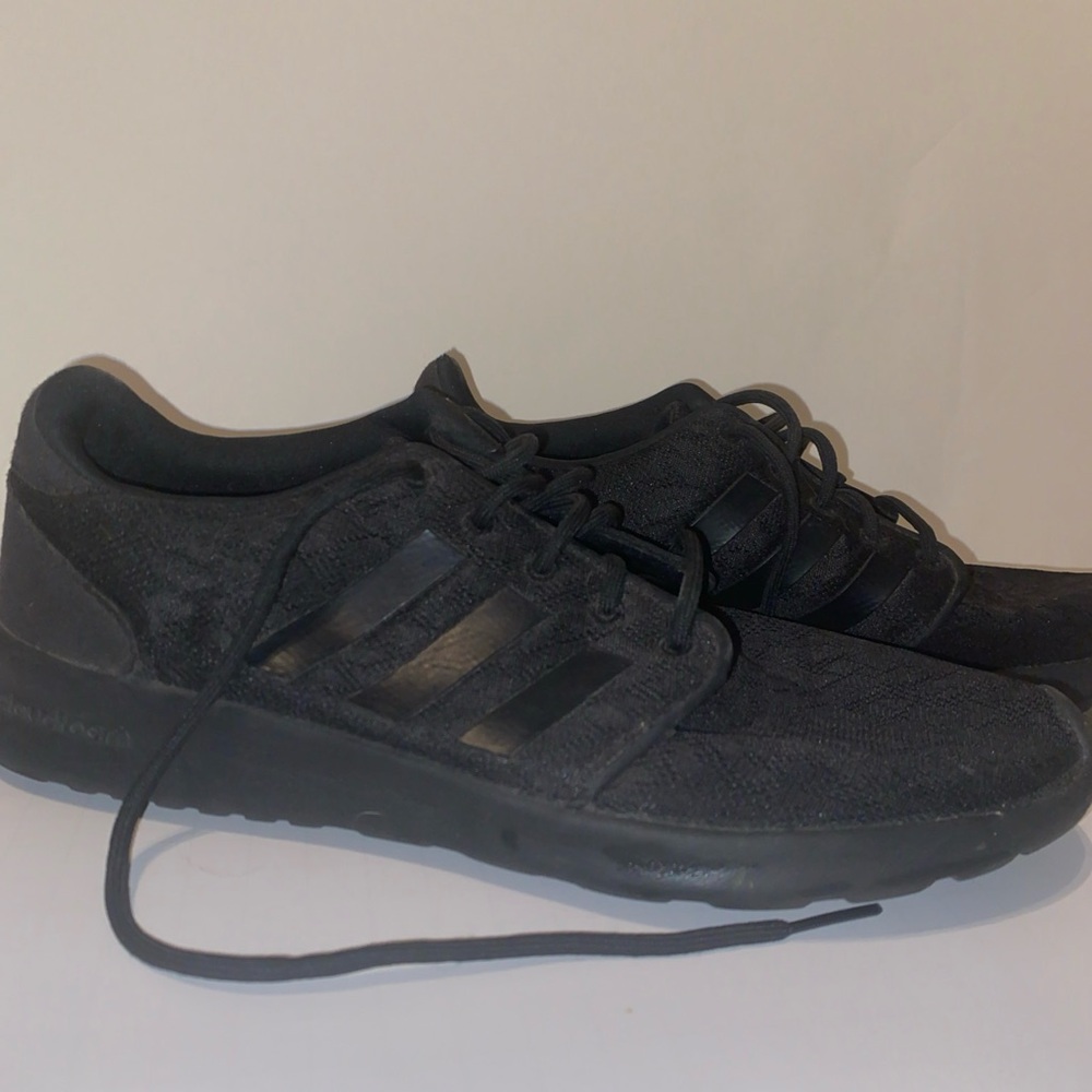 Men’s Adidas Cloudfoam Size 9 Sneakers Black